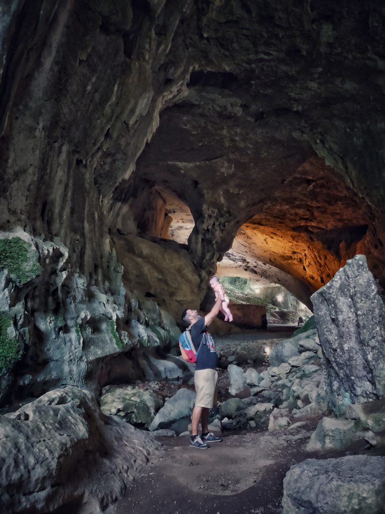 CUEVAS DE ZUGARRAMURDI